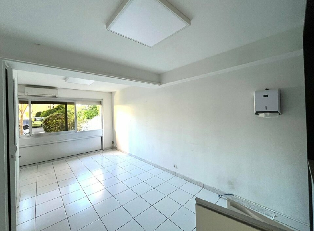 Photo 3 – vente bureaux	FREJUS (83600)