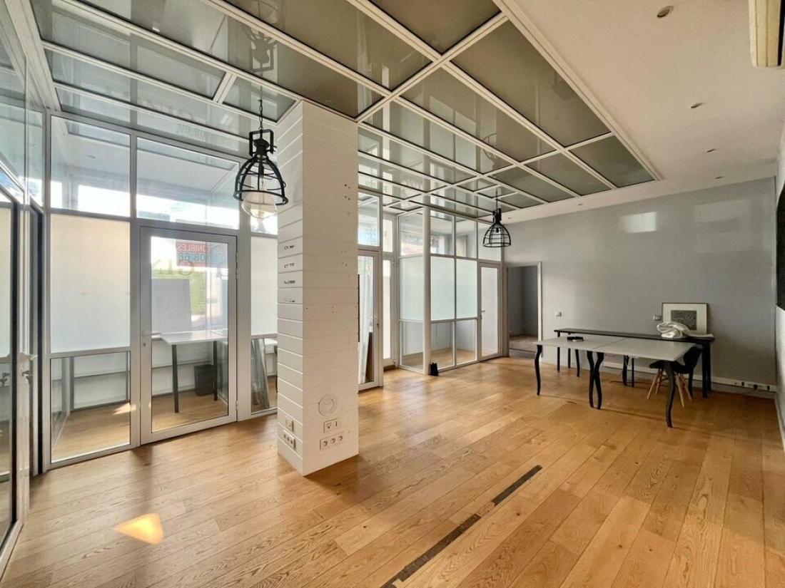 Photo 1 – location Locaux commerciaux	ANTIBES (06160)