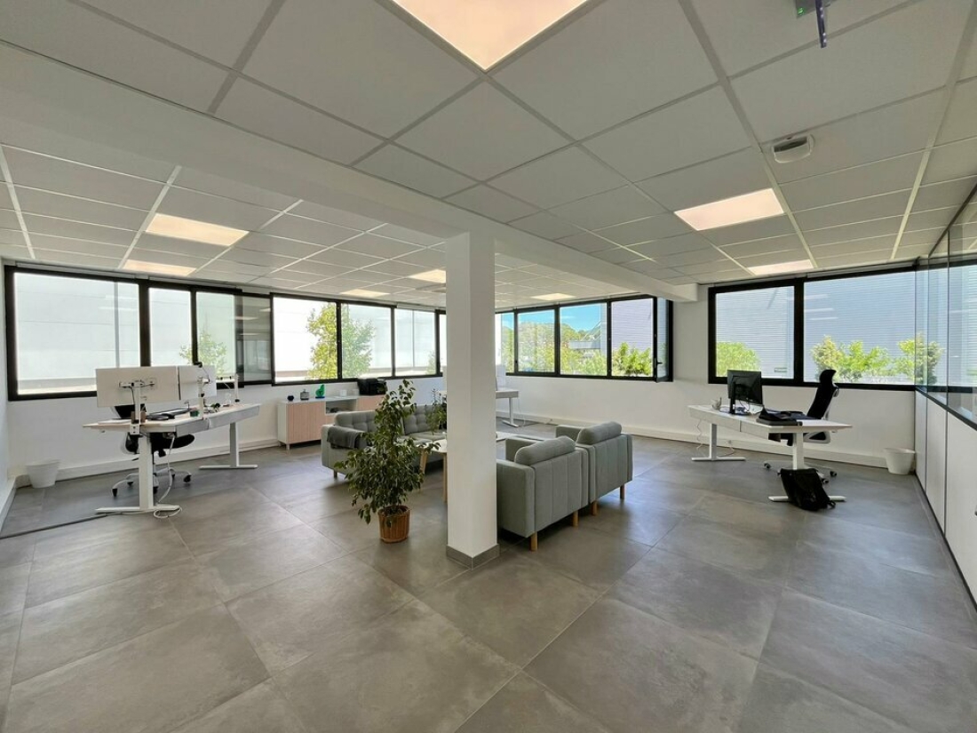 Photo 2 – location bureaux	FREJUS (83600)