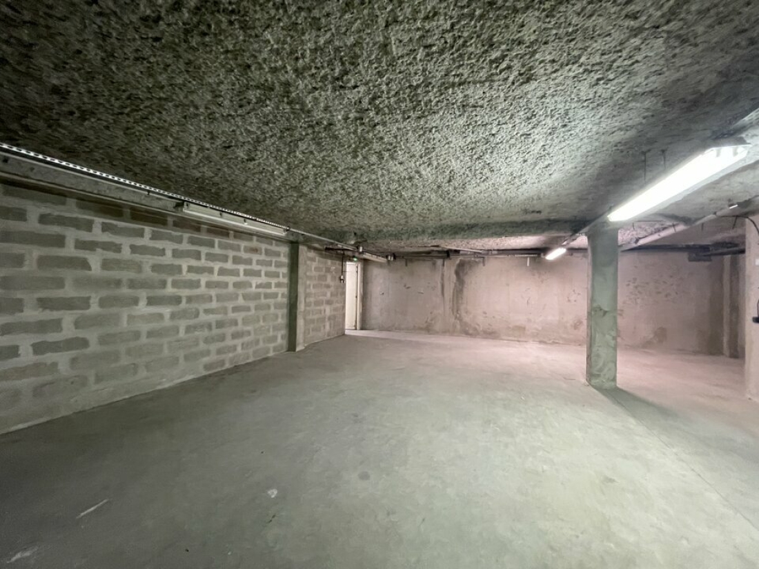 Photo 1 – location Entrepôts / activités	VALBONNE (06560)