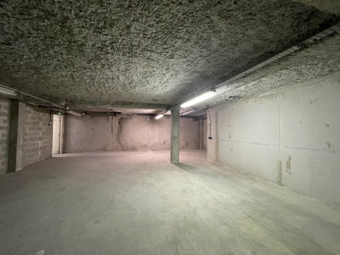 Photo 2 – location Entrepôts / activités	VALBONNE (06560)