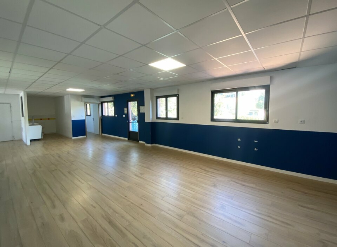 Photo 3 – location Locaux commerciaux	ROQUEFORT LES PINS (06330)