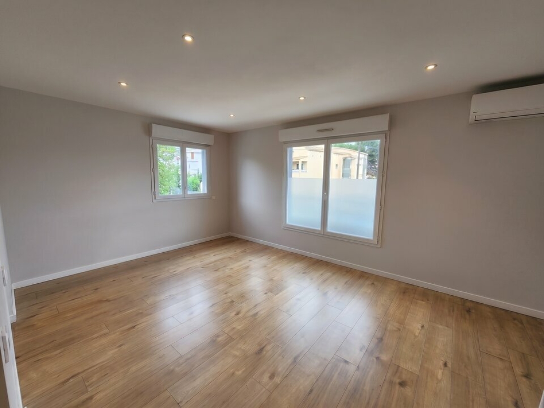 Photo 3 – vente bureaux	FREJUS (83600)