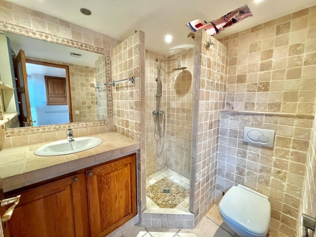 Photo 5 – vente Locaux commerciaux	SAINTE MAXIME (83120)