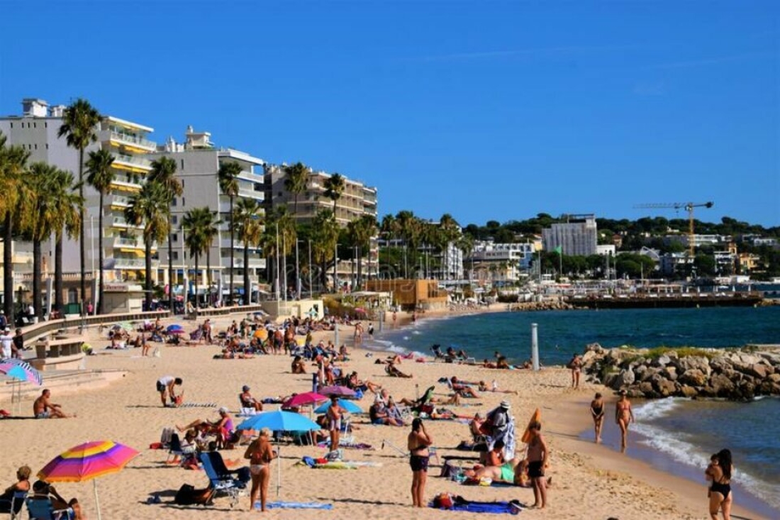 Photo 2 – vente Locaux commerciaux	JUAN LES PINS (06160)