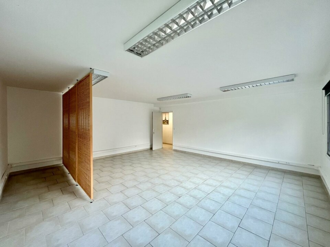 Photo 3 – location bureaux	MOUANS SARTOUX (06370)