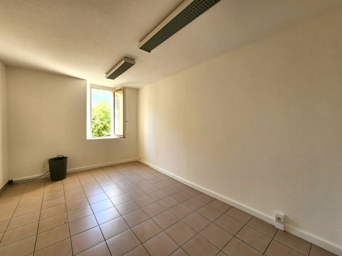 Photo 6 – location bureaux	FAYENCE (83440)