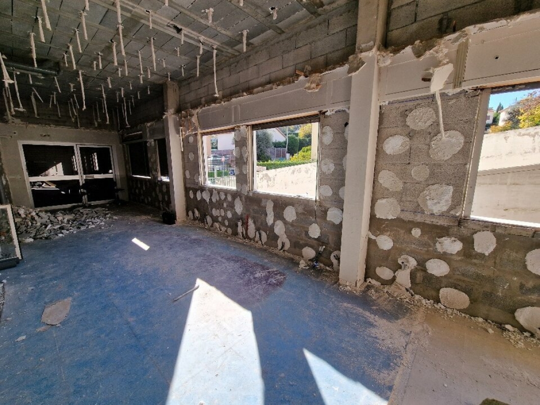 Photo 4 – location Entrepôts / activités	VENCE (06140)