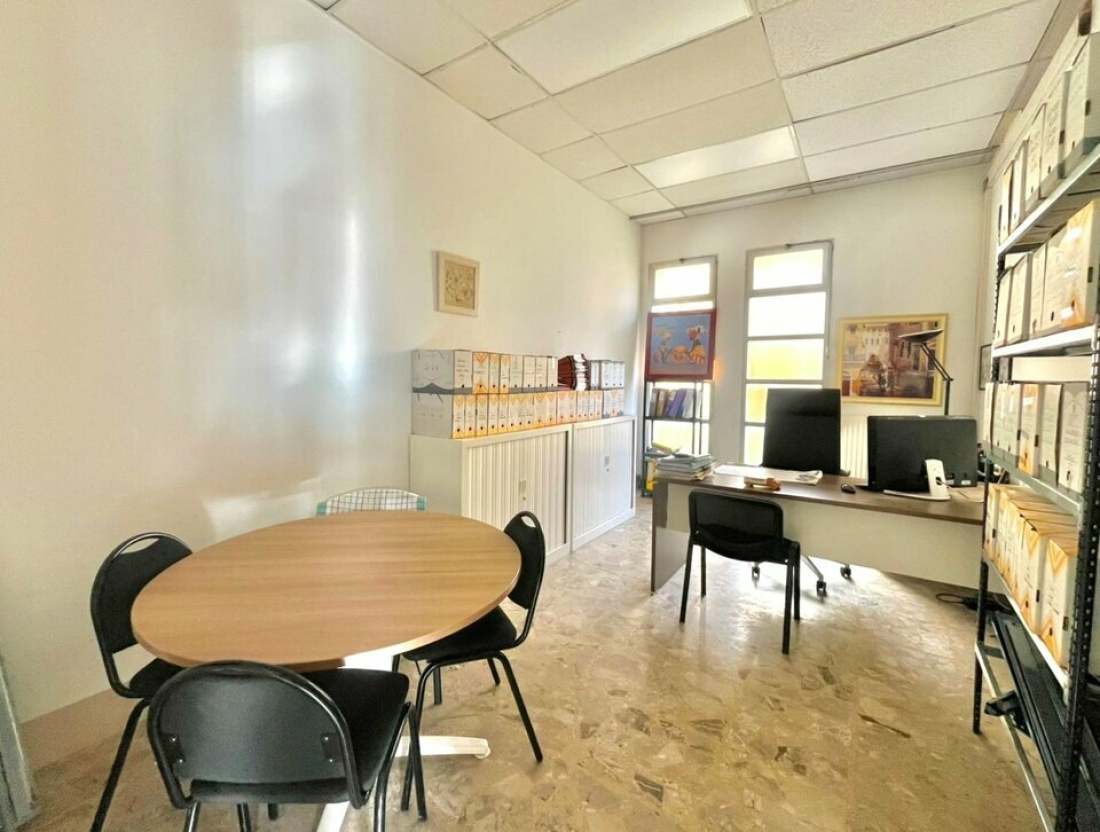 Photo 3 – vente bureaux	FREJUS (83600)