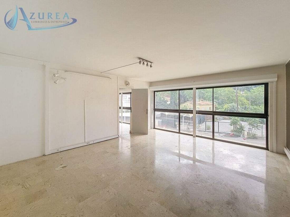 Photo 1 – location bureaux	LE CANNET (06110)