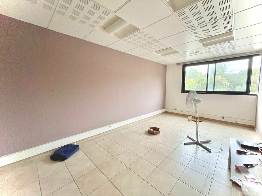 Photo 3 – vente bureaux	MOUANS SARTOUX (06370)