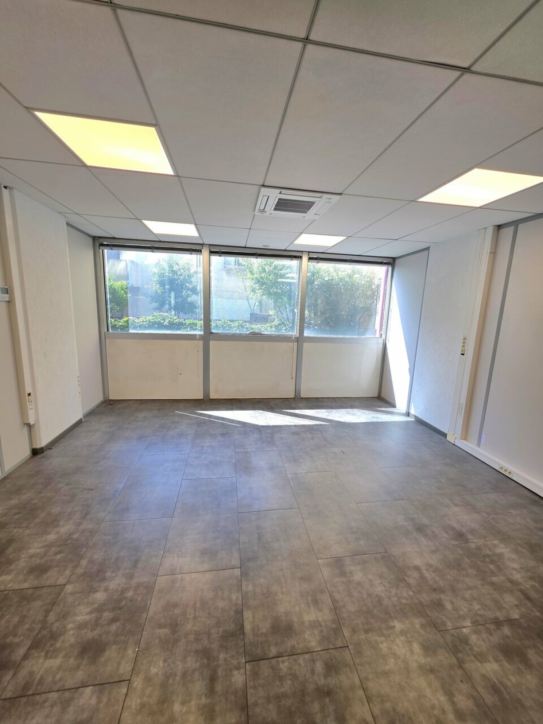 Photo 6 – location bureaux	NICE (06200)