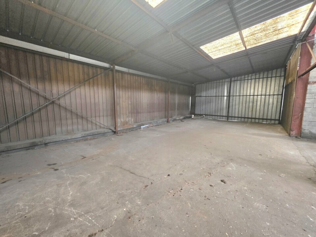 Photo 7 – location Entrepôts / activités	ANTIBES (06600)