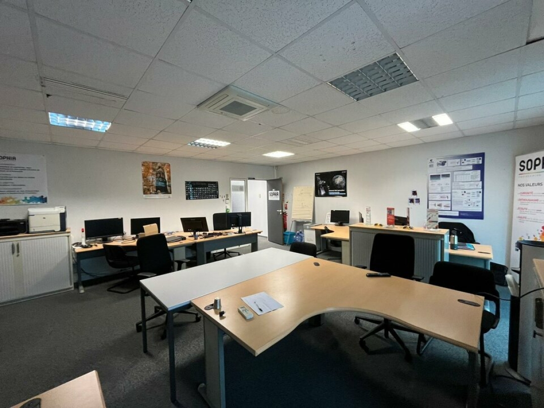 Photo 4 – location bureaux	CANNES LA BOCCA (06150)