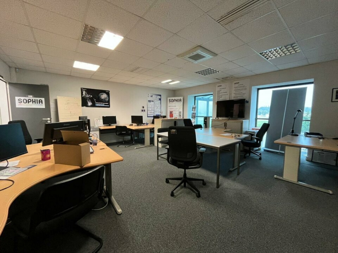 Photo 1 – location bureaux	CANNES LA BOCCA (06150)