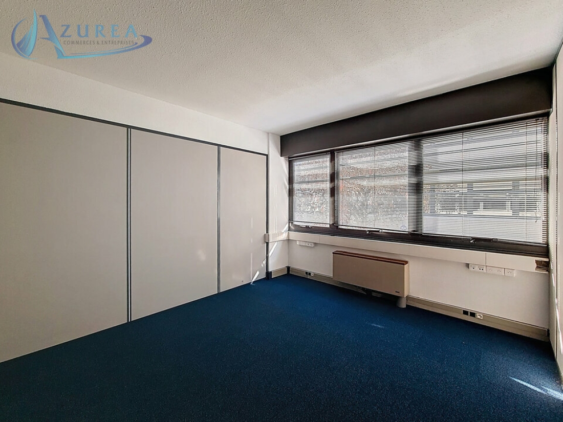 Photo 1 – location bureaux	VILLENEUVE LOUBET (06270)