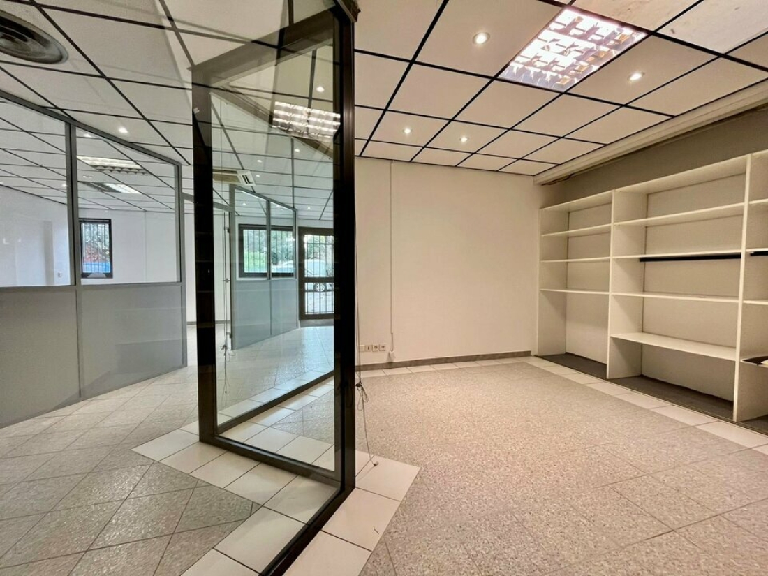 Photo 5 – location bureaux	MOUANS SARTOUX (06370)