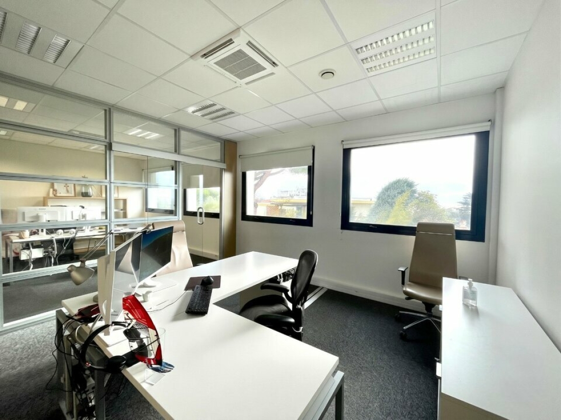 Photo 3 – location bureaux	CAGNES SUR MER (06800)