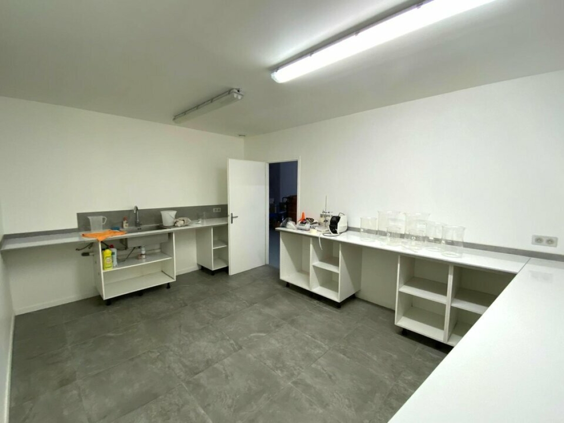 Photo 3 – location Entrepôts / activités	NICE (06200)