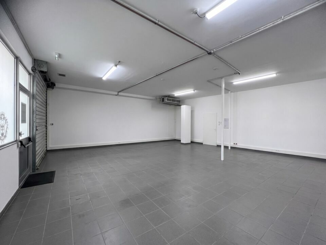 Photo 1 – location Entrepôts / activités	NICE (06200)