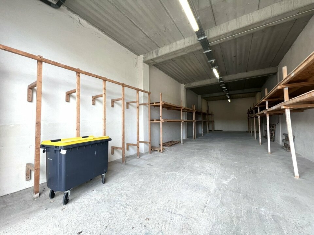 Photo 3 – location Entrepôts / activités	MOUGINS (06250)