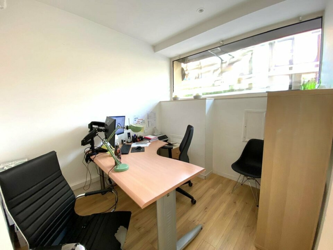 Photo 5 – location Locaux commerciaux	SAINT LAURENT DU VAR (06700)