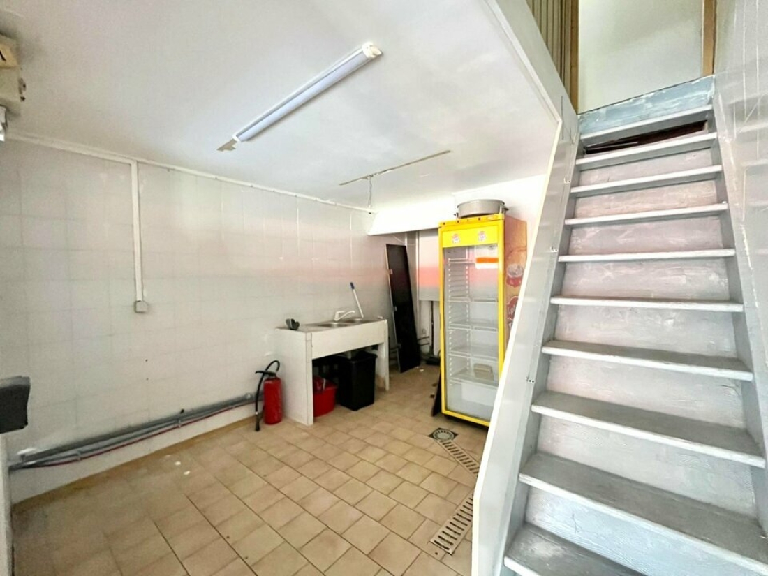 Photo 4 – location Locaux commerciaux	SAINT RAPHAEL (83700)