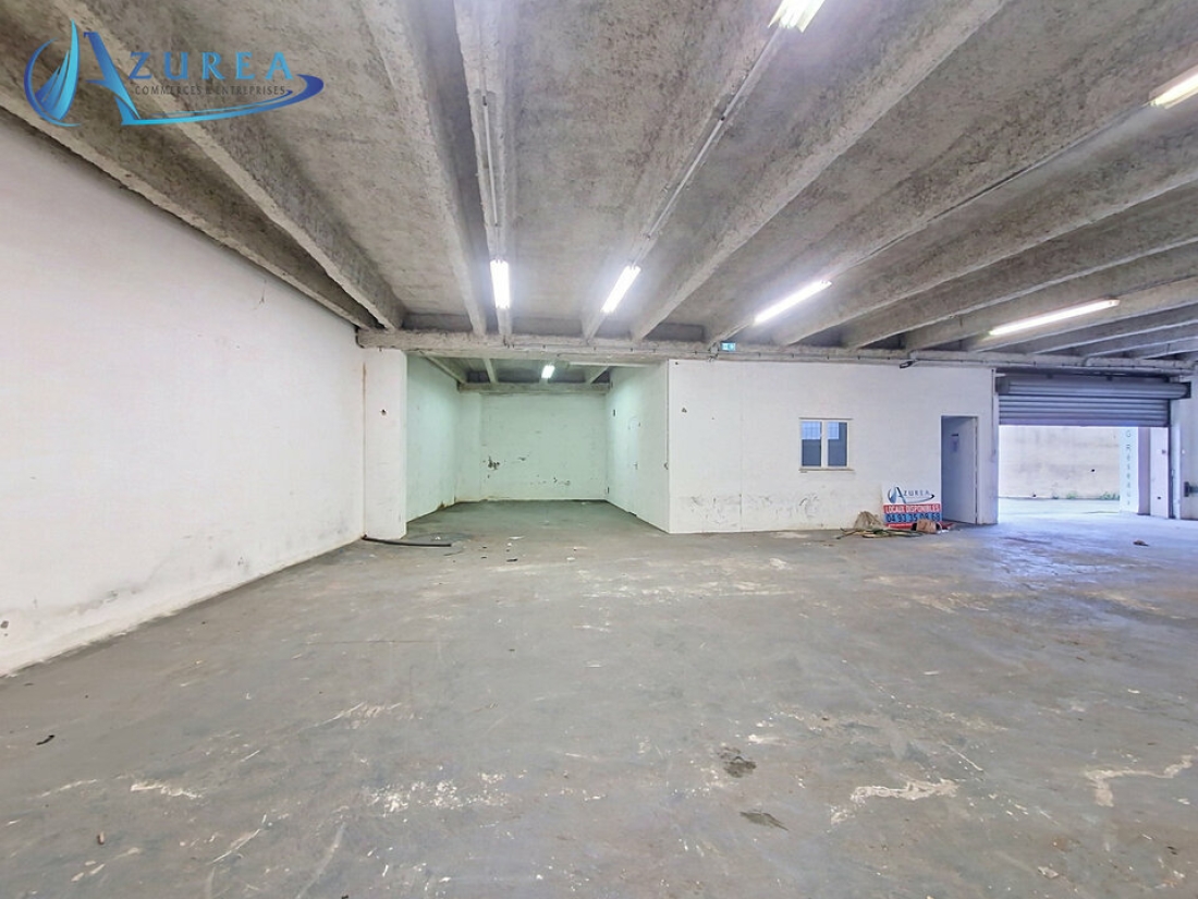Photo 2 – location Entrepôts / activités	 (06270)