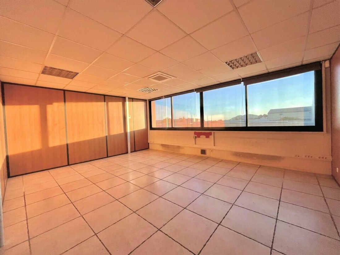 Photo 3 – vente bureaux	CANNES LA BOCCA (06210)