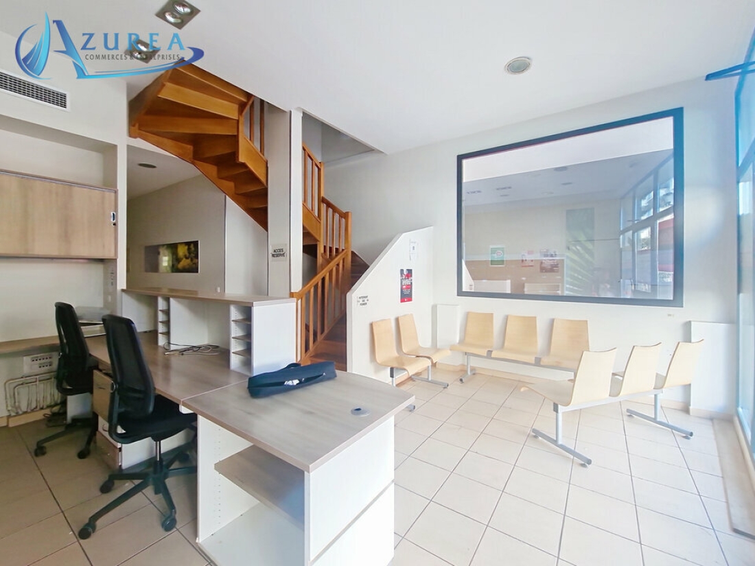 Photo 4 – location Locaux commerciaux	SAINT LAURENT DU VAR (06700)