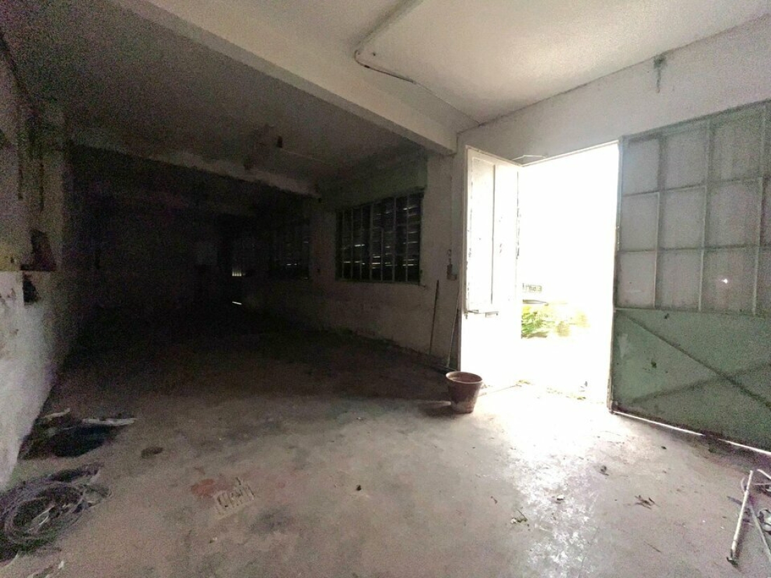 Photo 2 – location Entrepôts / activités	NICE (06200)