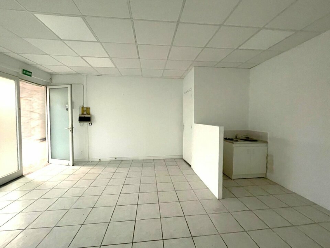 Photo 2 – location Locaux commerciaux	CAGNES SUR MER (06800)