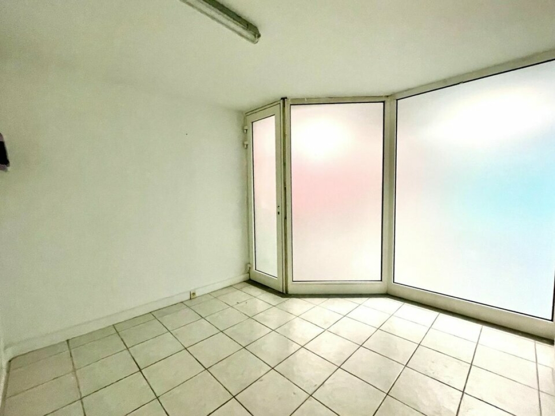 Photo 4 – location Locaux commerciaux	CAGNES SUR MER (06800)