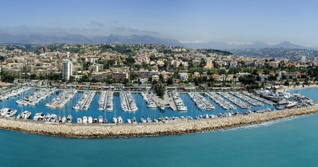 Photo 1 – cession de fonds Fonds de commerce	SAINT LAURENT DU VAR (06700)