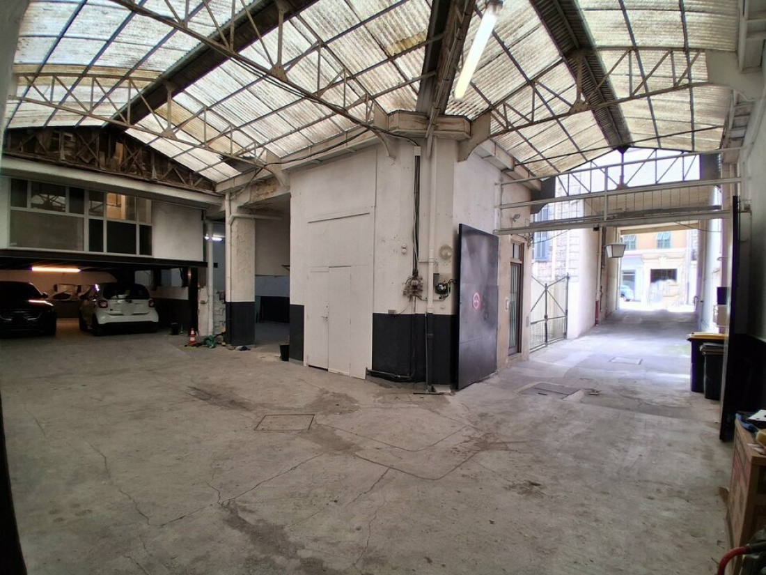 Photo 1 – location Entrepôts / activités	NICE (06000)