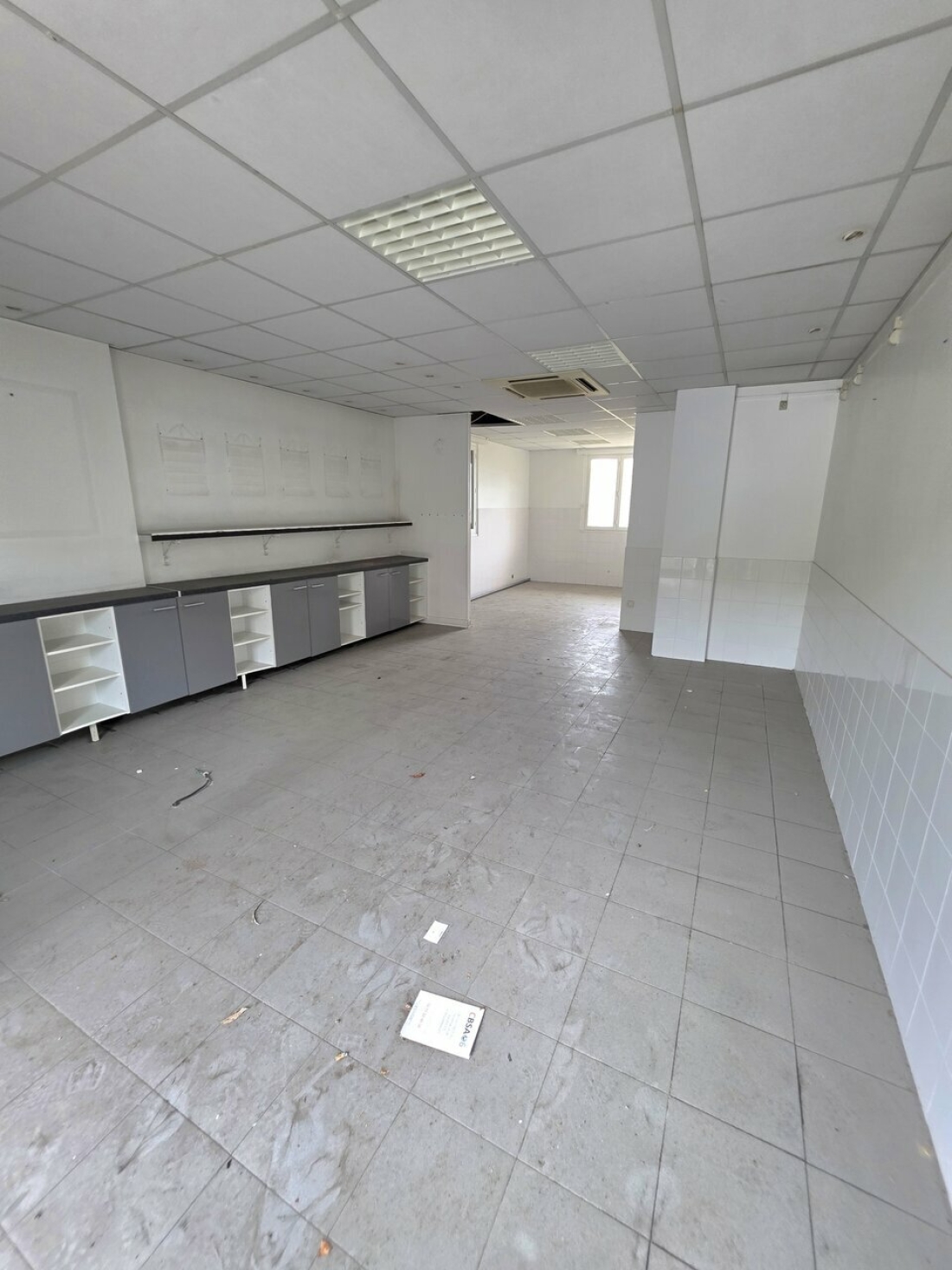 Photo 3 – location Locaux commerciaux	VALLAURIS (06220)