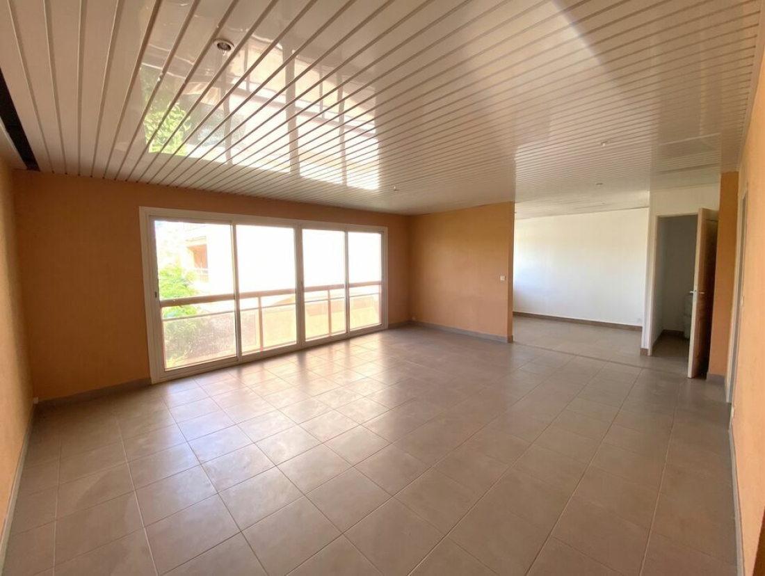 Photo 1 – location bureaux	LE CANNET (06110)