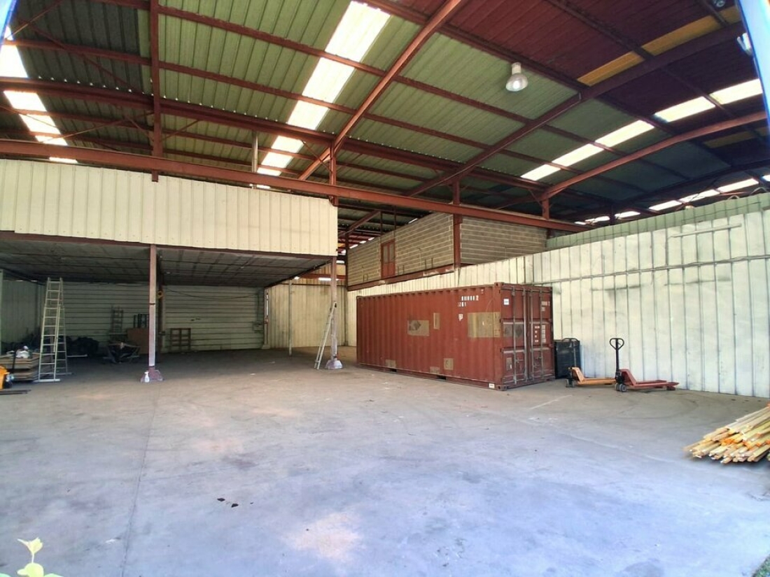 Photo 1 – location Entrepôts / activités	BIOT (06410)