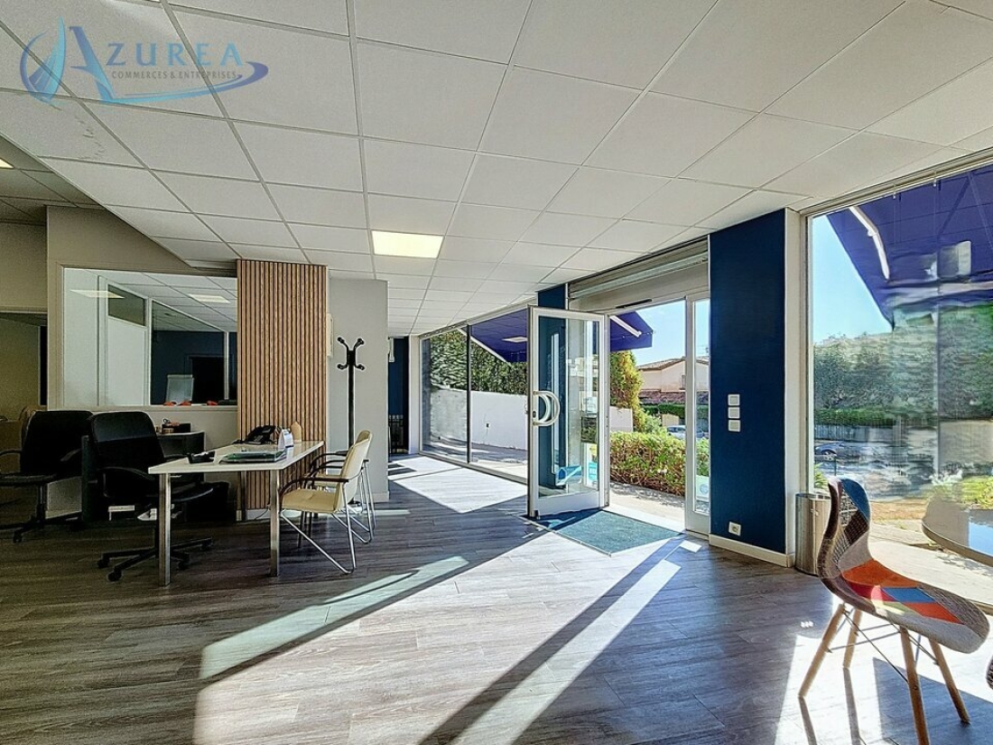 Photo 2 – location Locaux commerciaux	CAGNES SUR MER (06800)