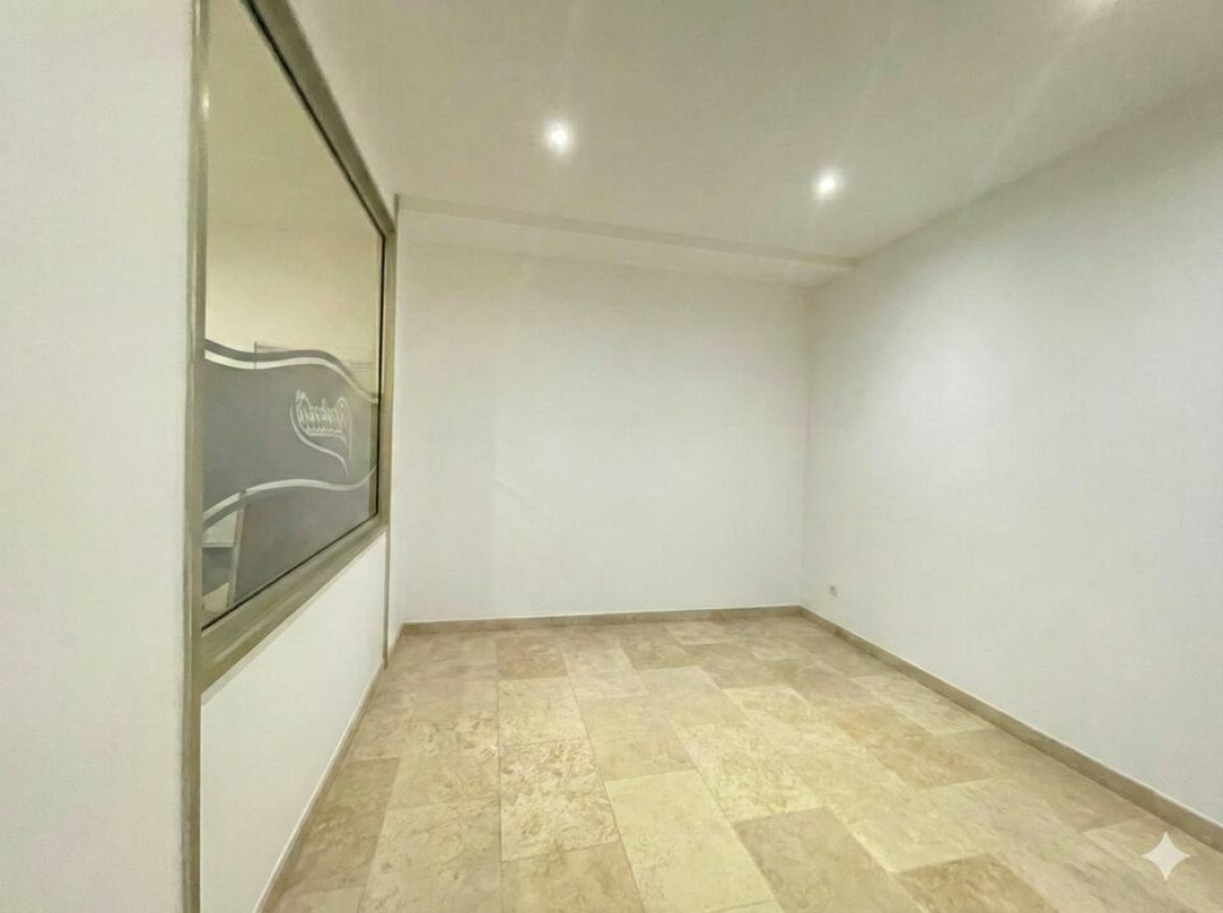 Photo 5 – location Locaux commerciaux	ANTIBES (06600)