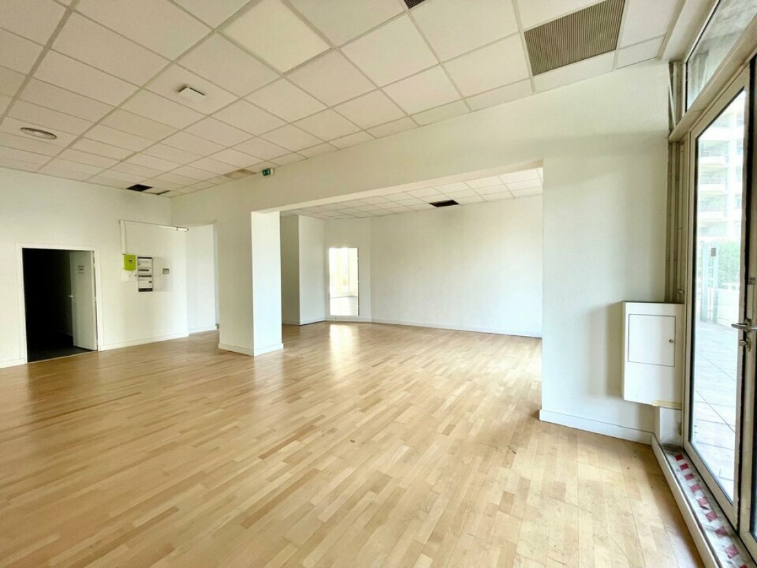 Photo 3 – location Locaux commerciaux	JUAN LES PINS (06160)