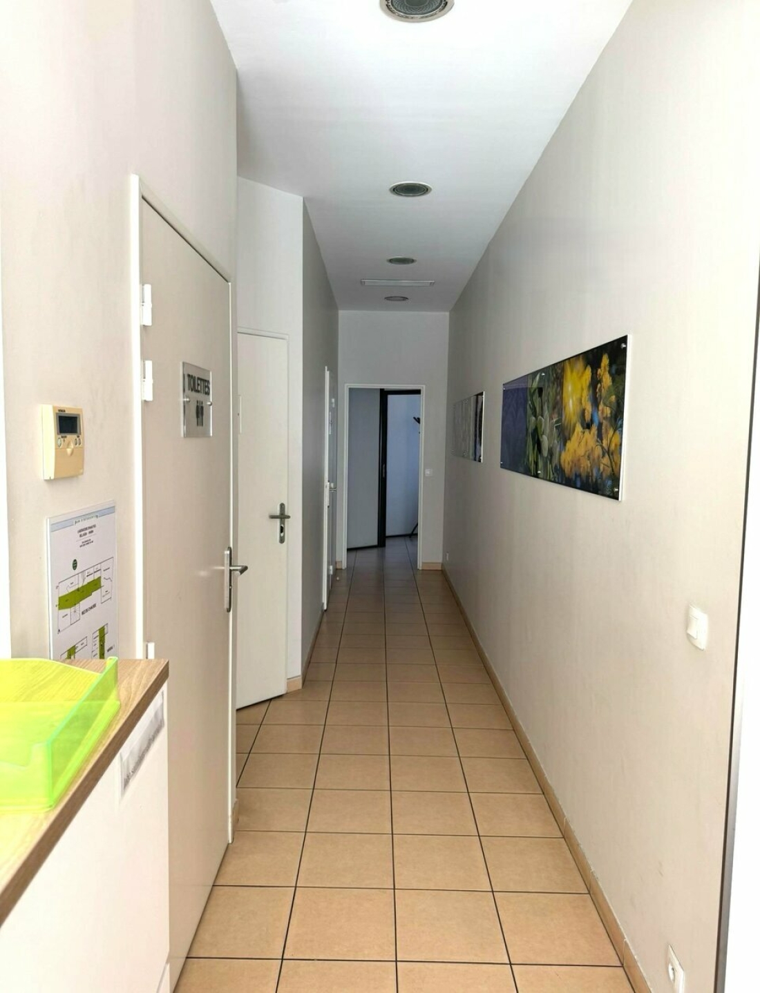 Photo 5 – location Locaux commerciaux	SAINT LAURENT DU VAR (06700)