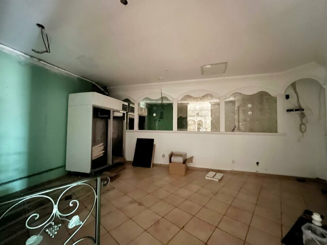 Photo 7 – location Locaux commerciaux	FREJUS (83600)