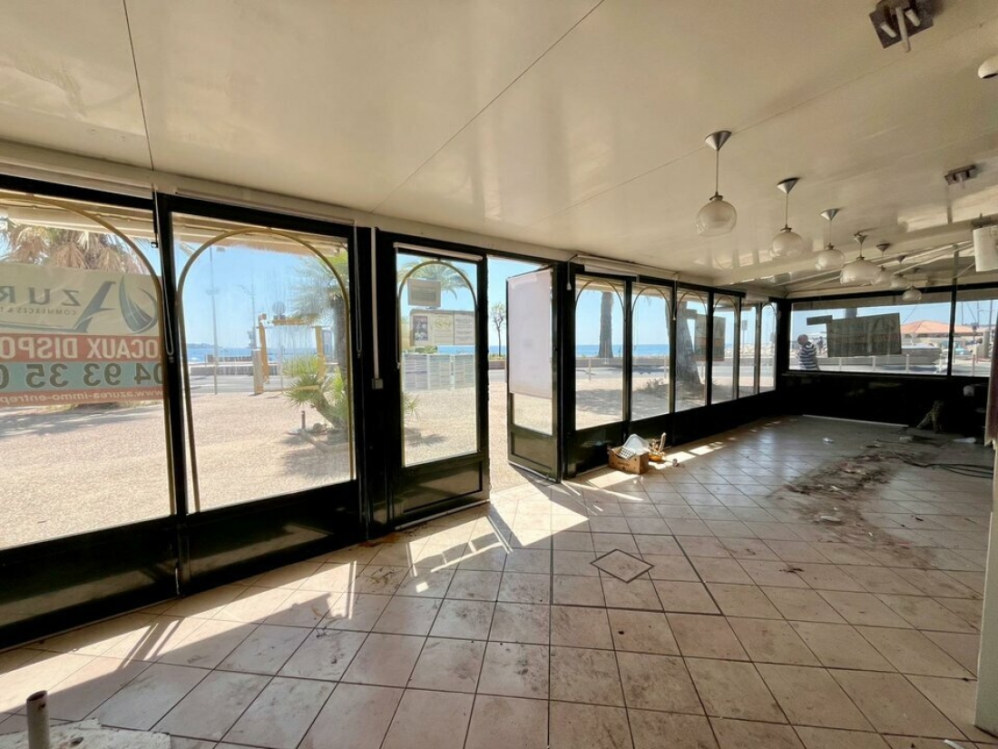 Photo 4 – location Locaux commerciaux	FREJUS (83600)