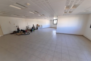 Photo 1 – location bureaux	MOUANS SARTOUX (06370)