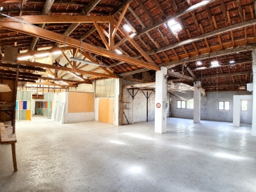 Photo 1 – location Entrepôts / activités	ANTIBES (06600)