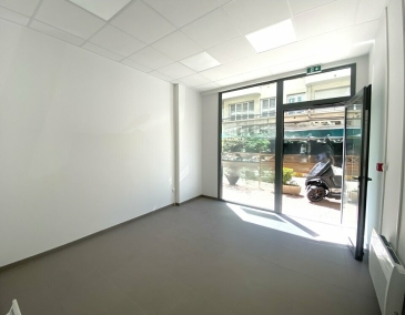 Photo 1 – location Locaux commerciaux	NICE (06000)