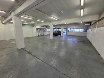 Photo 1 – location Entrepôts / activités	LE CANNET (06110)