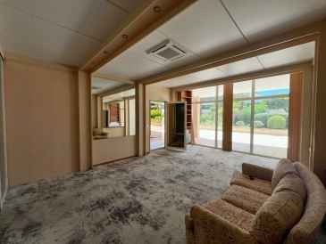 Photo 1 – vente Locaux commerciaux	SAINT LAURENT DU VAR (06700)
