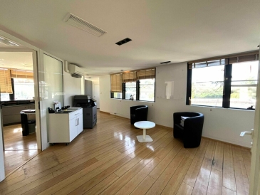 Photo 1 – location bureaux	SAINT RAPHAEL (83700)